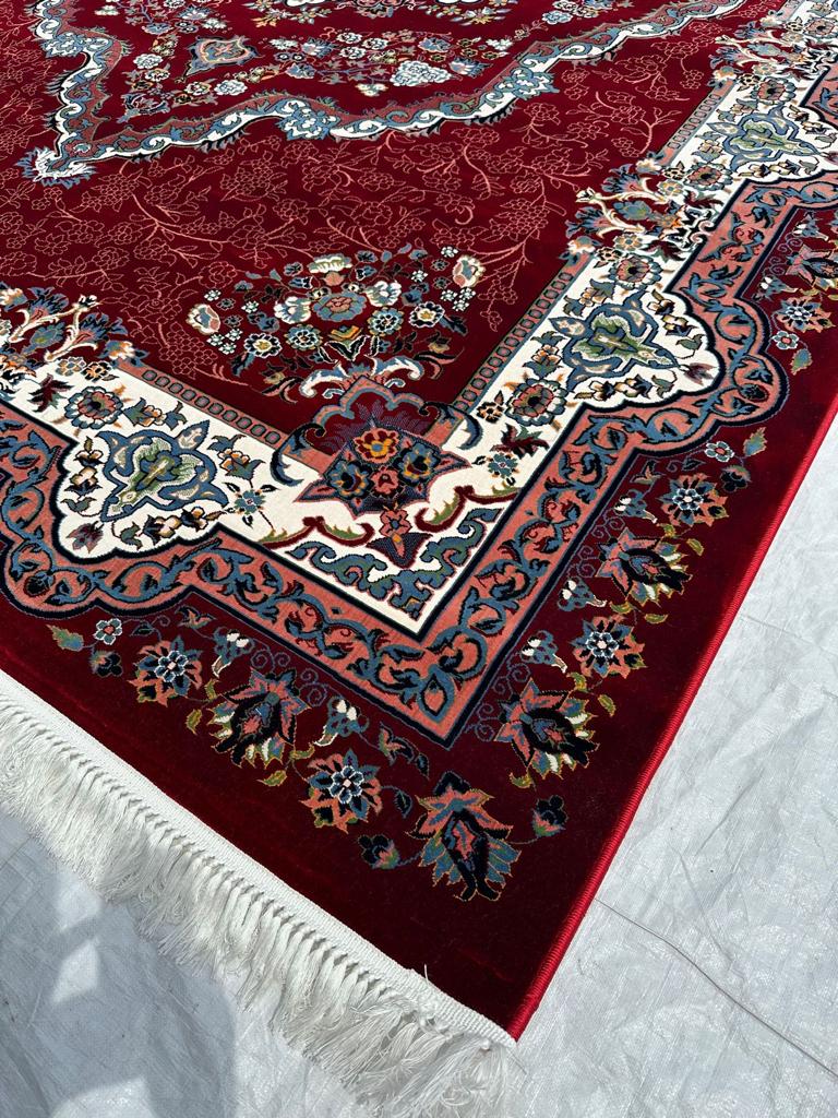 RED Persian Design Isfahan Carpet With Big Flower #3027