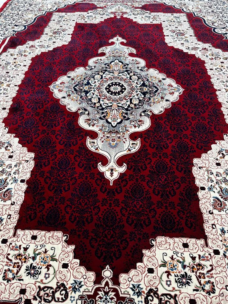 RED Persian Design Isfahan Carpet With Big Flower #3030