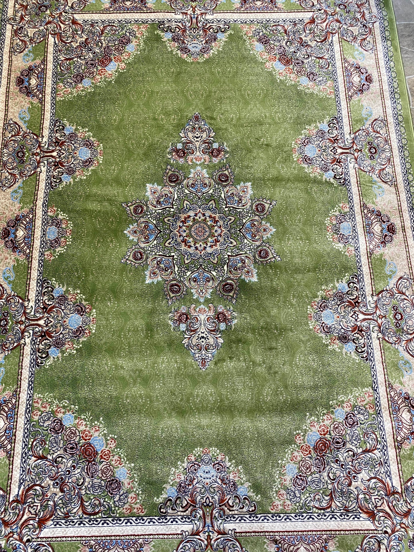 Green Isfahan Persian Design High Quality Machine Made Carpet #3002