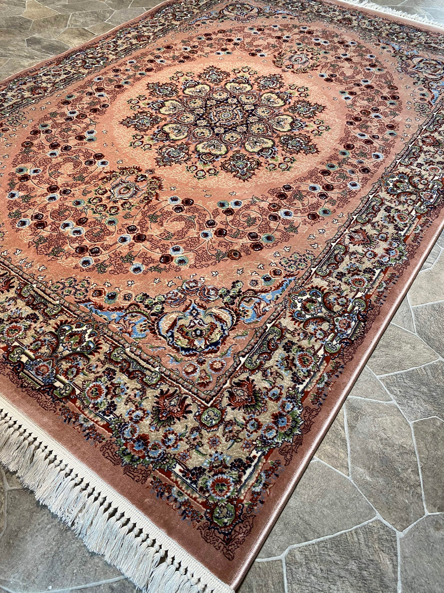 Light Pink Isfahan Persian Design High Quality Machine Made Carpet #3015