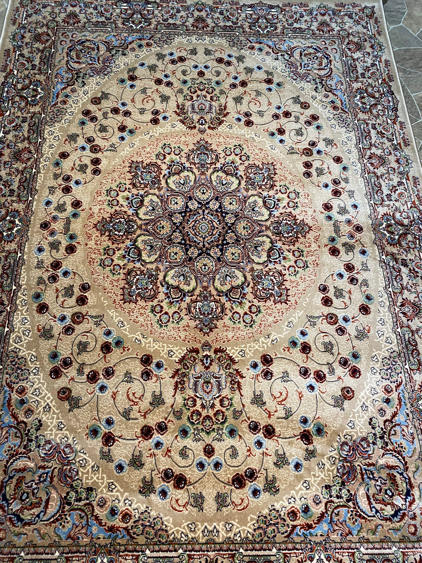 Beige Isfahan Persian Design High Quality Machine Made Carpet #3016