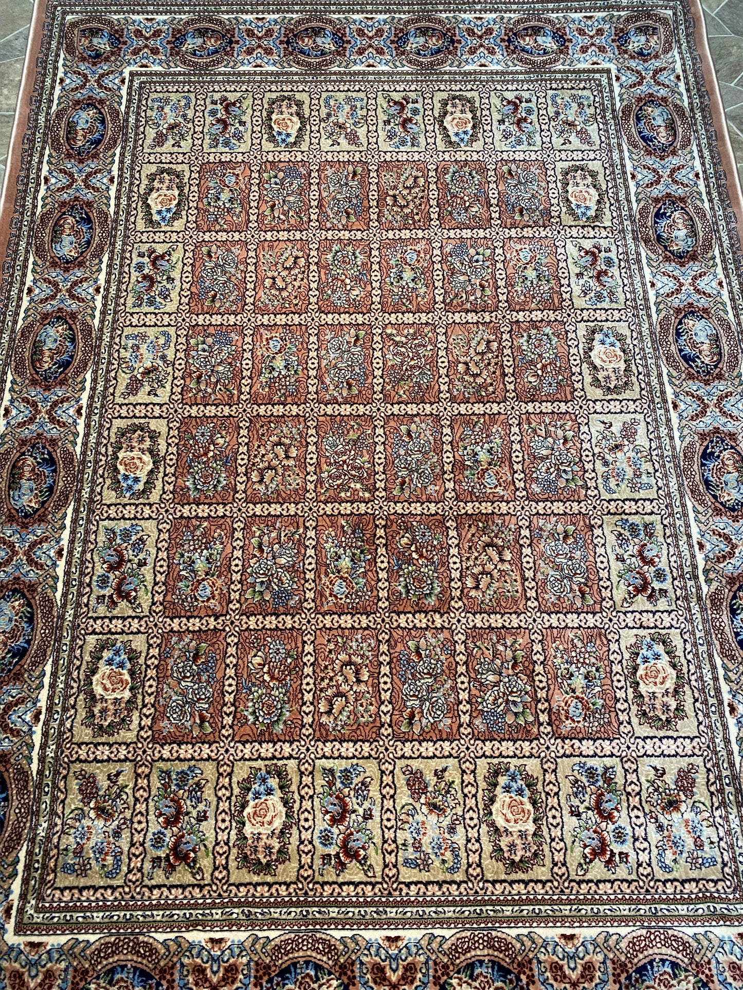 Light Pink Isfahan Persian Design High Quality Machine Made Carpet #3022