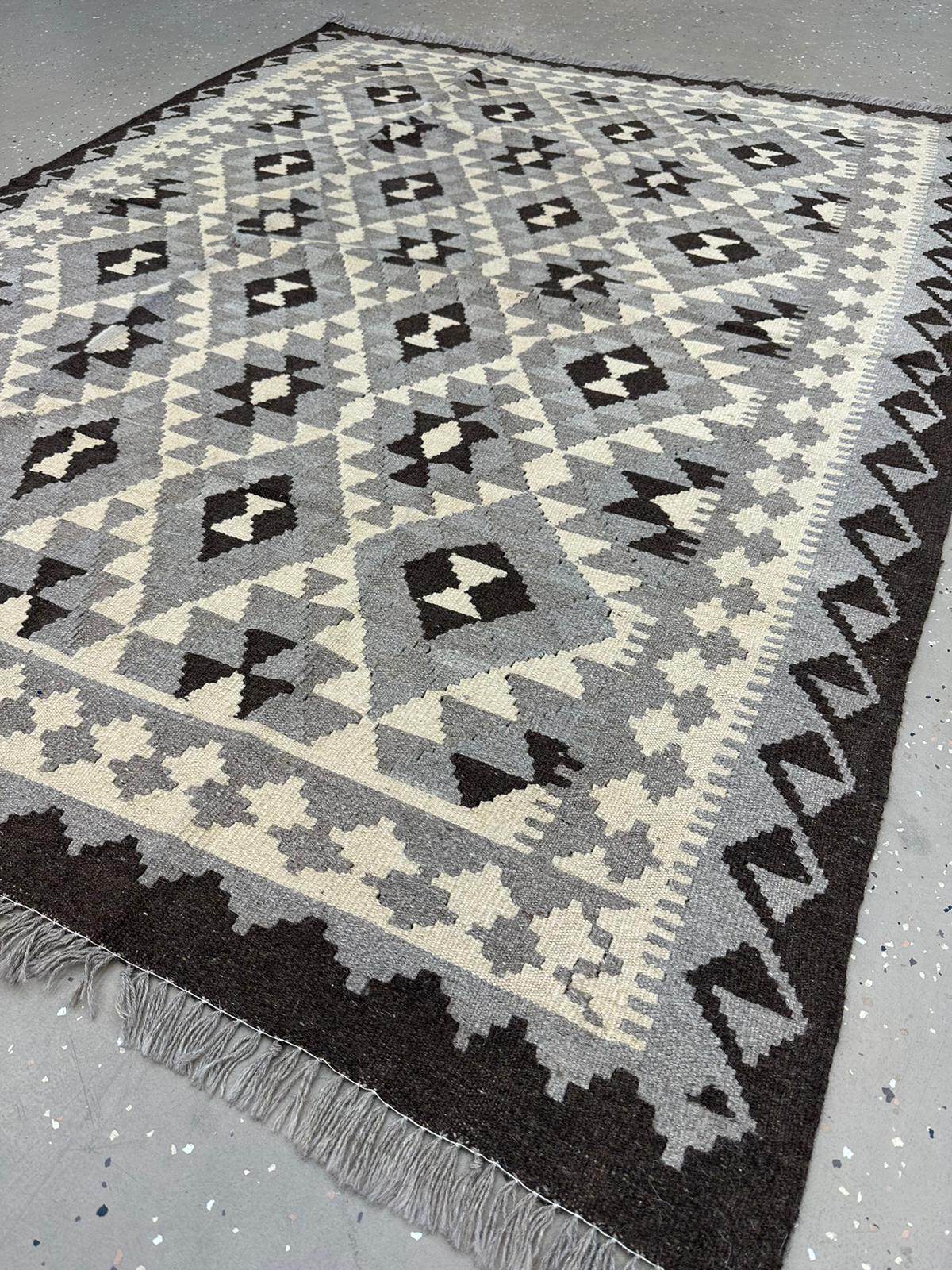 6'7'' x 5'1'' Afghan Kilim Handmade Rug