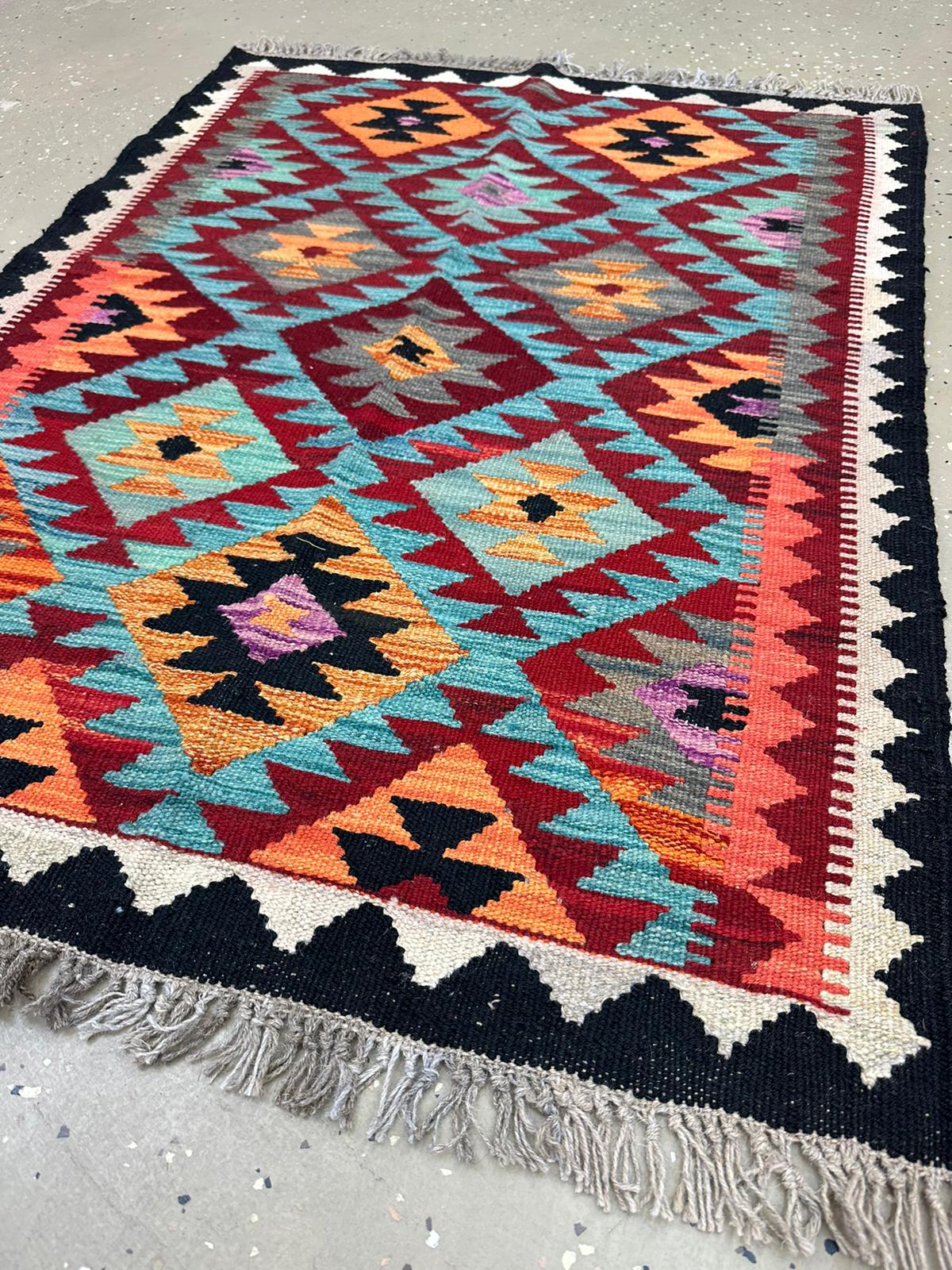 3'9.5'' x 2'10'' Afghan Kilim Handmade Rug